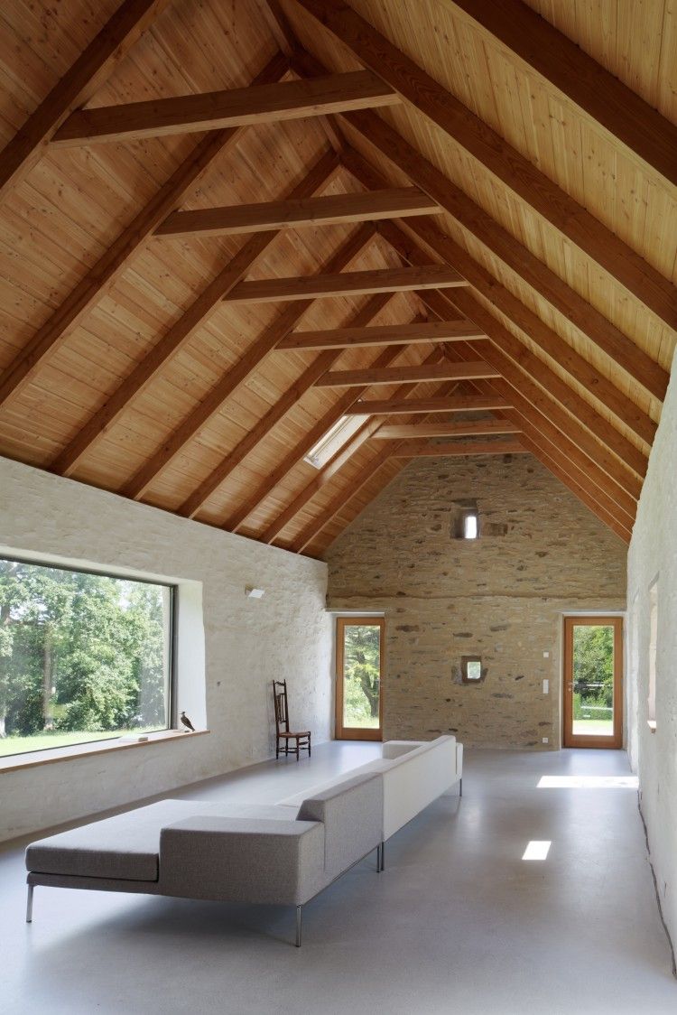 Будівництво мансарди на старому будинку у Миргороді