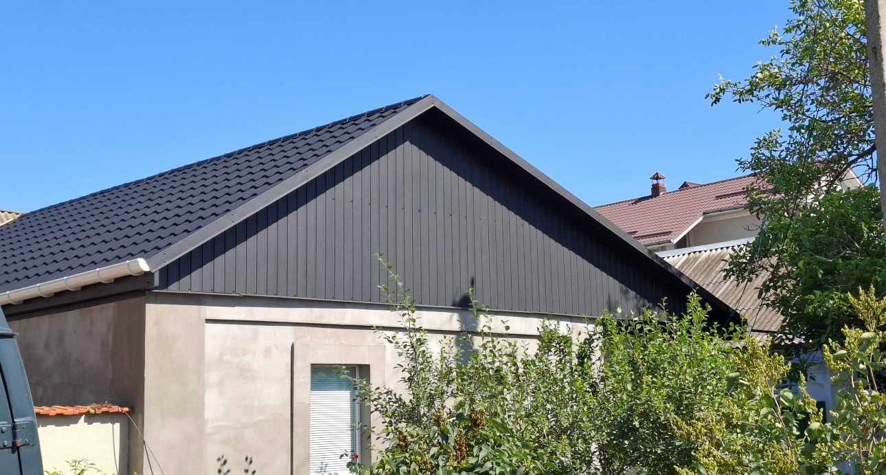 Покрівля складів Полтава – будівництво даху складських приміщень, комерційні покрівельні роботи