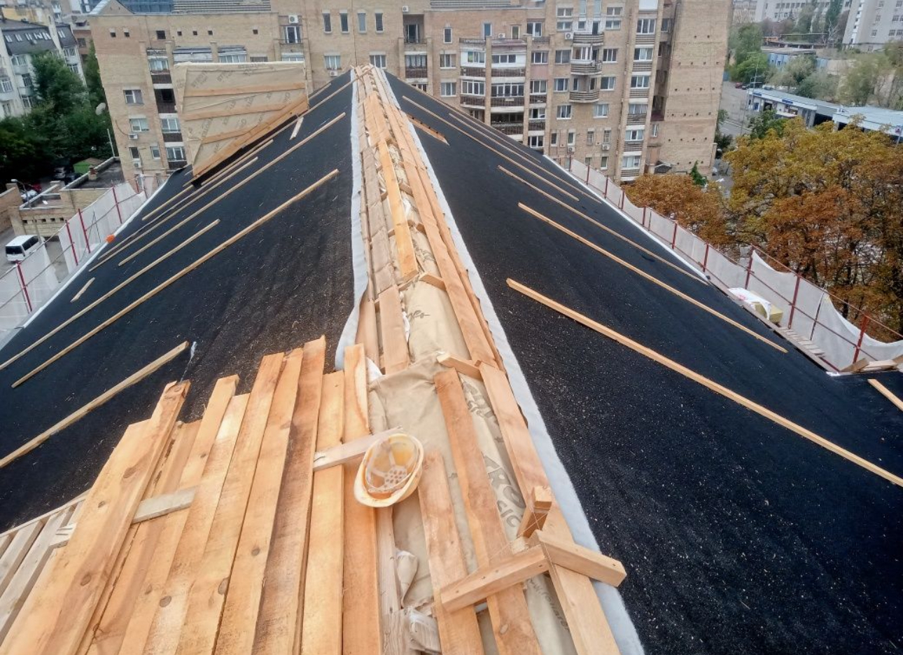 Утеплення фасадів Полтава – комплексні роботи з покрівлі та термоізоляції будинків